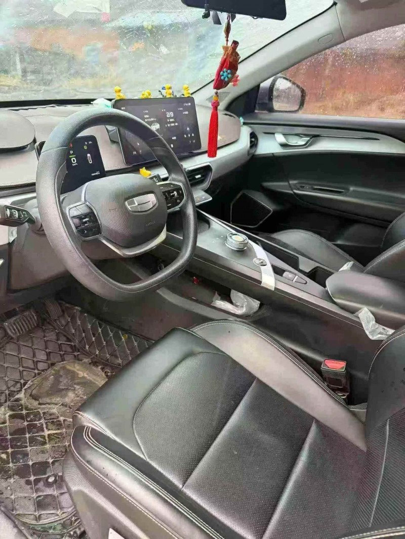 吉安23年吉利几何3