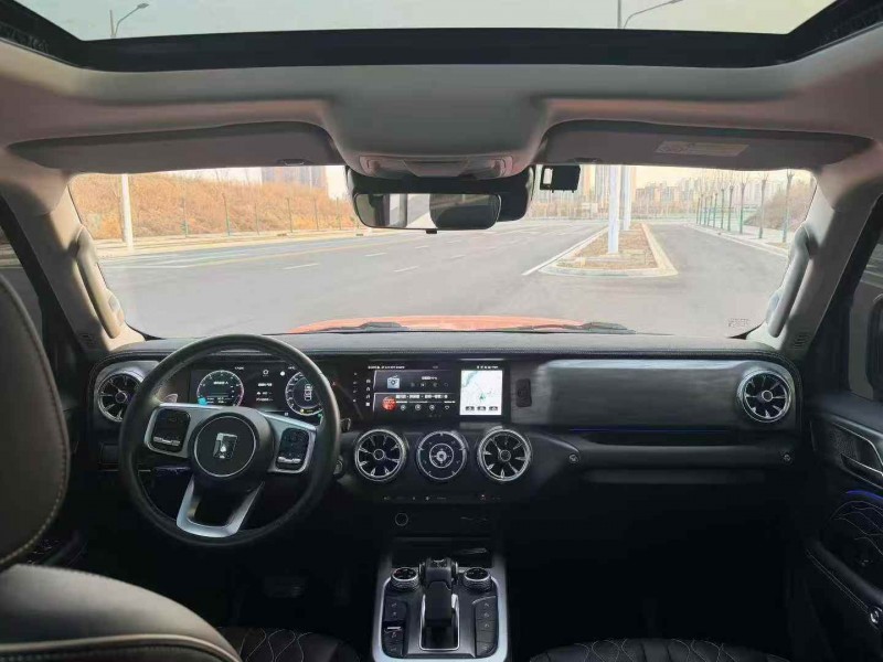 张家口23年长城汽车坦克4