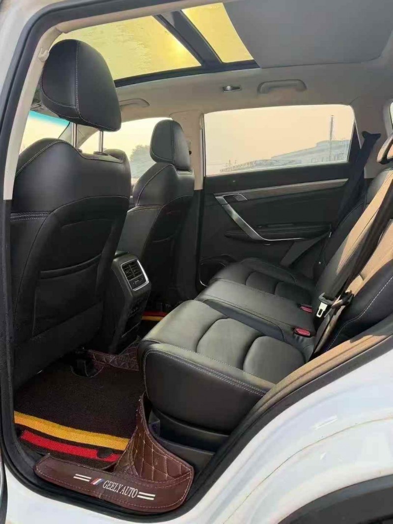 南通21年吉利博越5