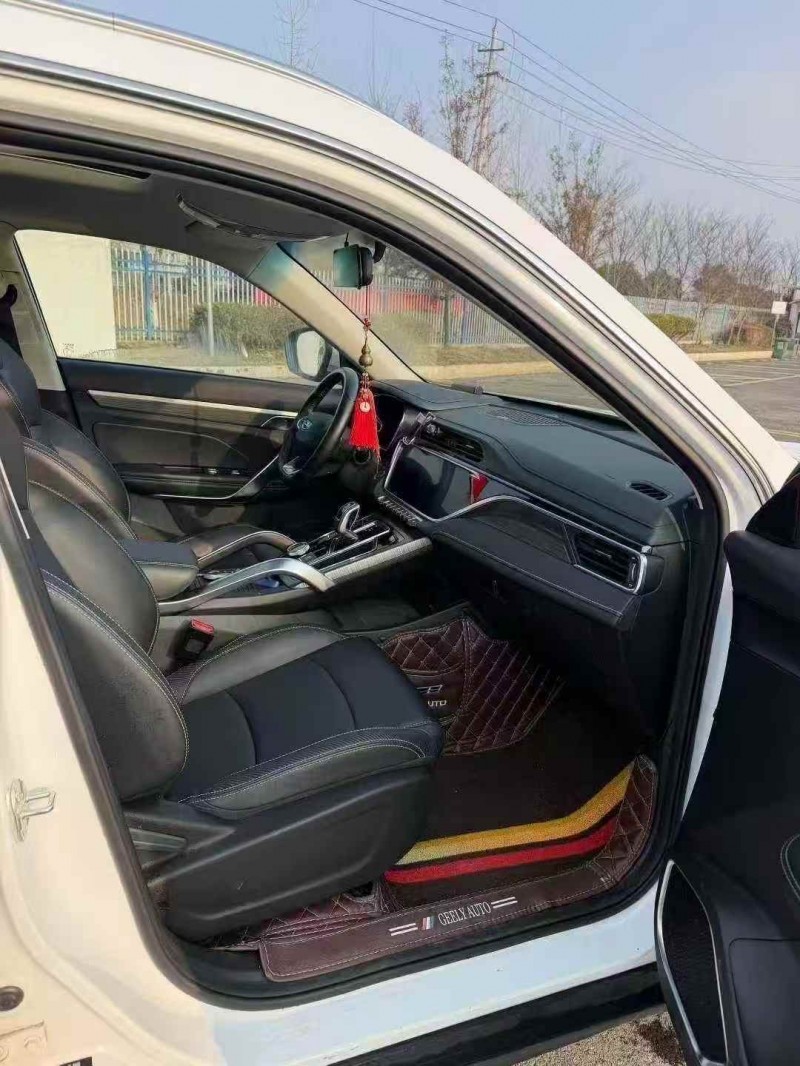 南通21年吉利博越6