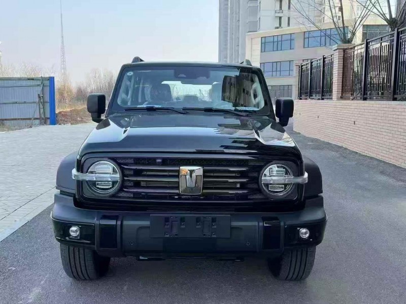 承德26年长城汽车坦克1