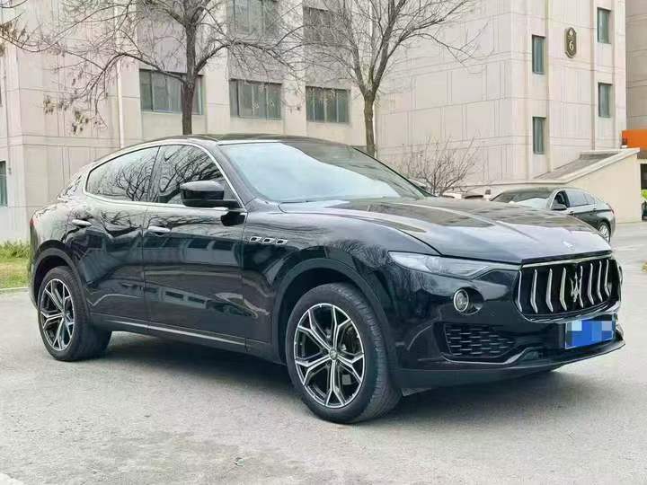 济南18年玛莎拉蒂Levante3