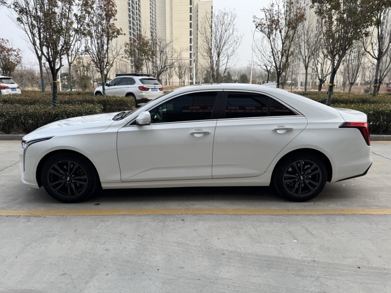 济宁21年凯迪拉克CT47