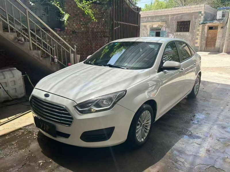 兰州18年福特福睿斯2