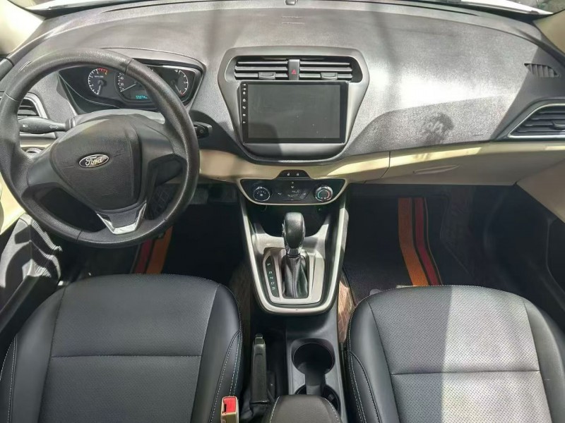 兰州18年福特福睿斯8