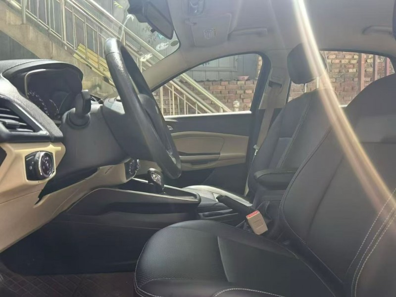 兰州18年福特福睿斯9