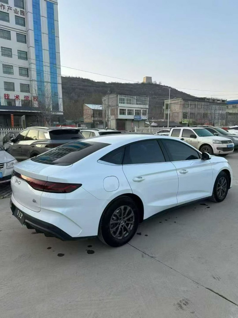 兰州25年比亚迪秦4