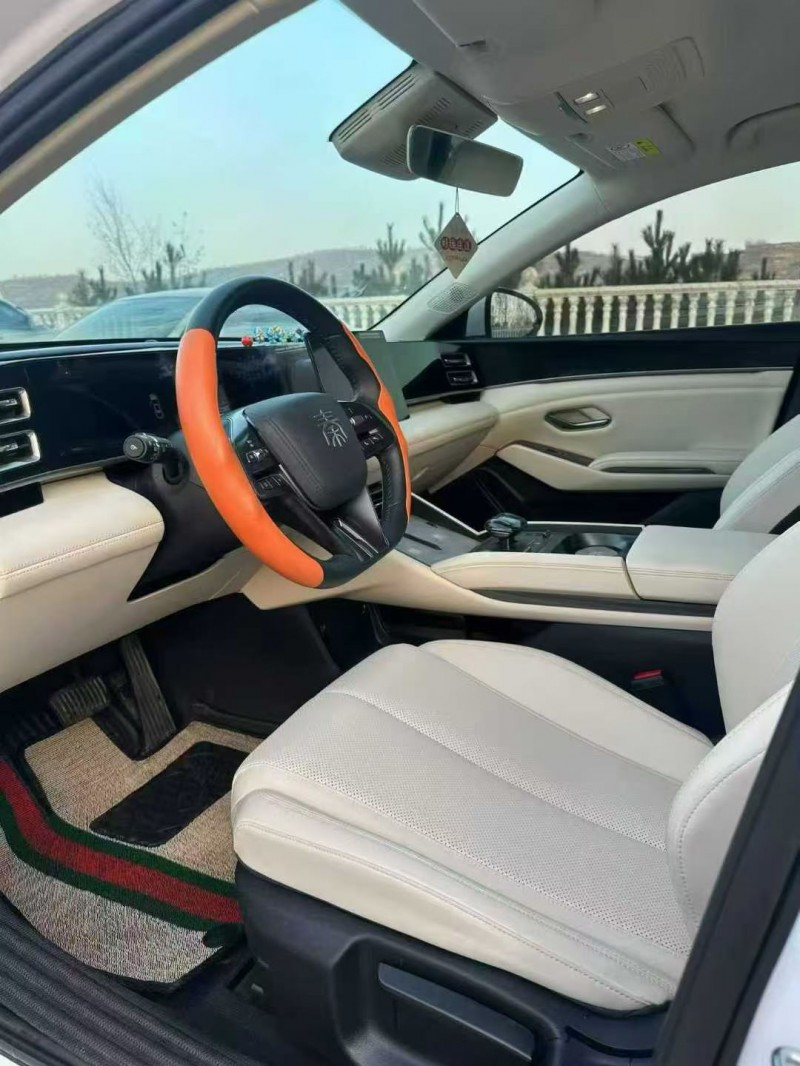 兰州25年比亚迪秦9