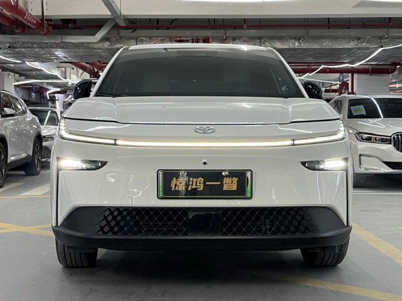 深圳25年丰田铂智1