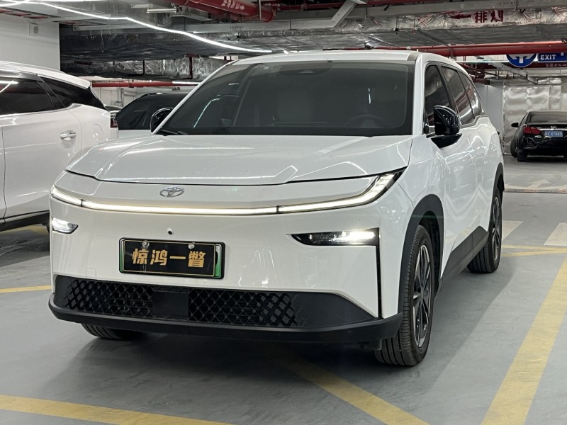 深圳25年丰田铂智3