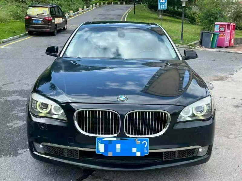 三明11年宝马7系1