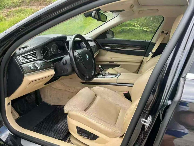 三明11年宝马7系4