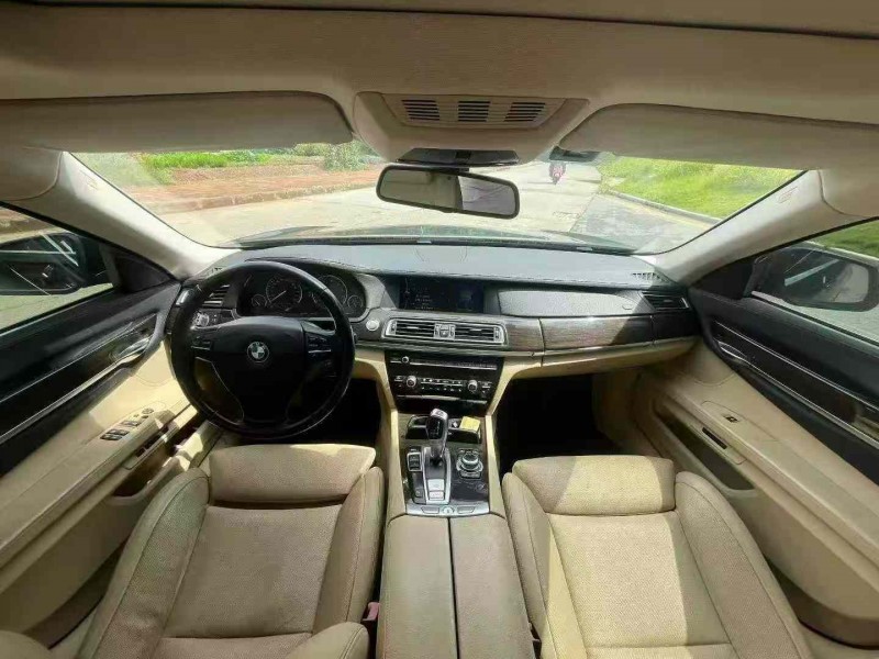 三明11年宝马7系5