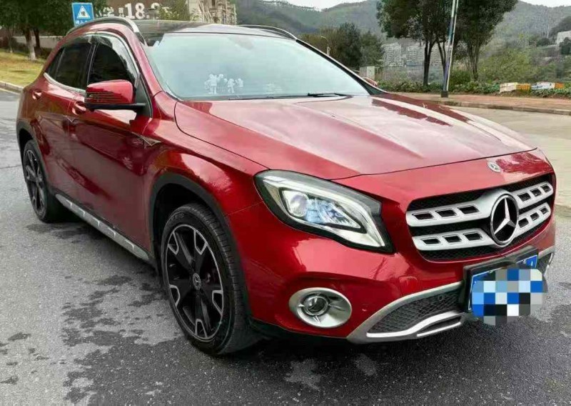 三明17年奔驰GLA3