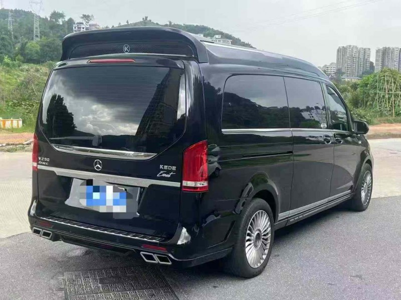 三明23年奔驰戴纳肯8