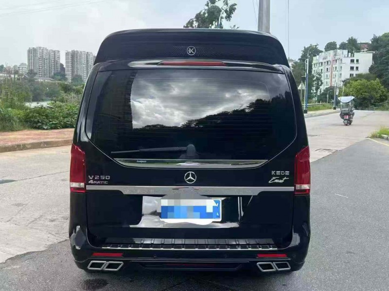 三明23年奔驰戴纳肯9