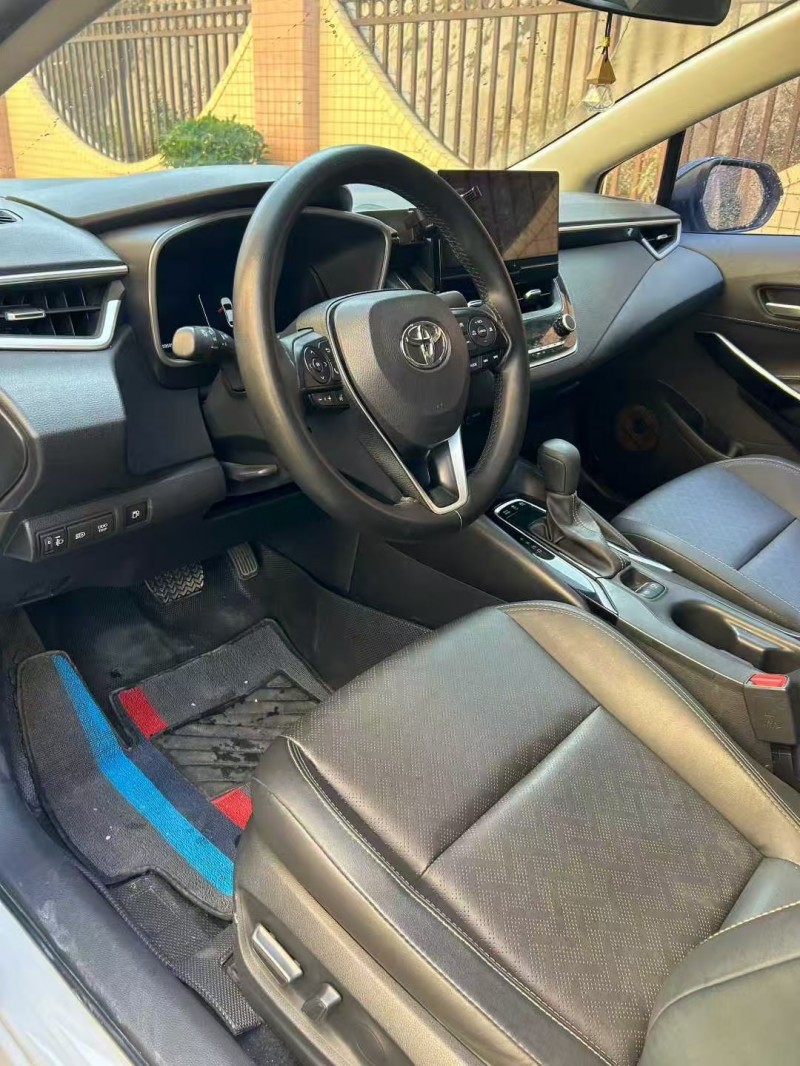 东莞23年丰田雷凌3