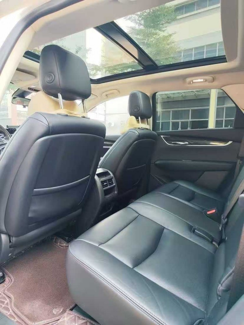 东莞18年凯迪拉克XT59