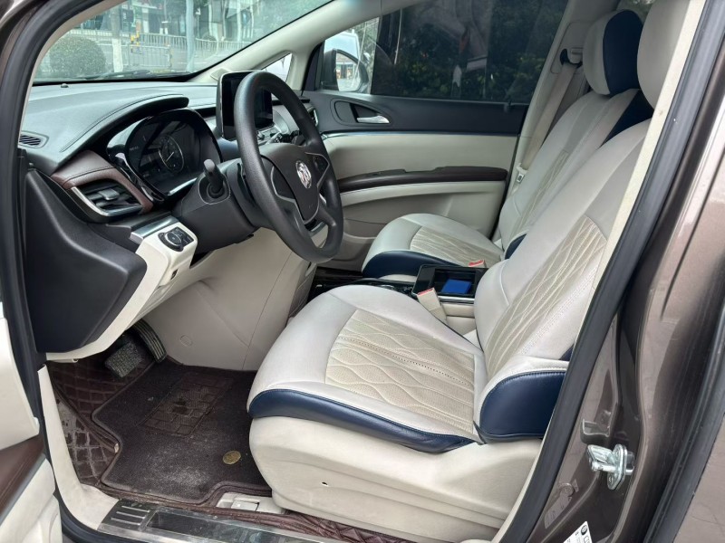 宁波21年别克GL84