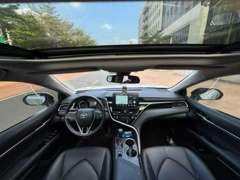 广州21年丰田凯美瑞5