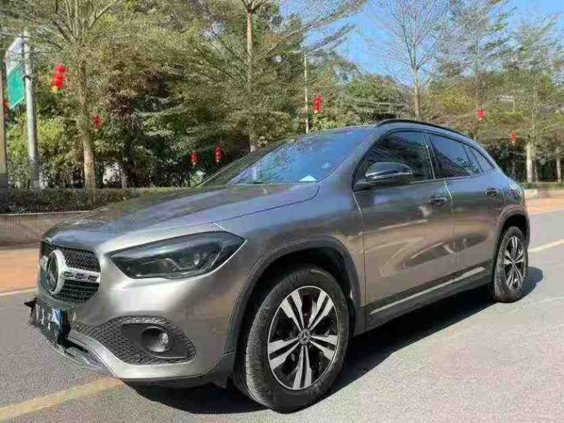 东莞21年奔驰GLA4