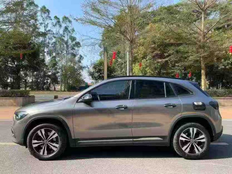 东莞21年奔驰GLA7