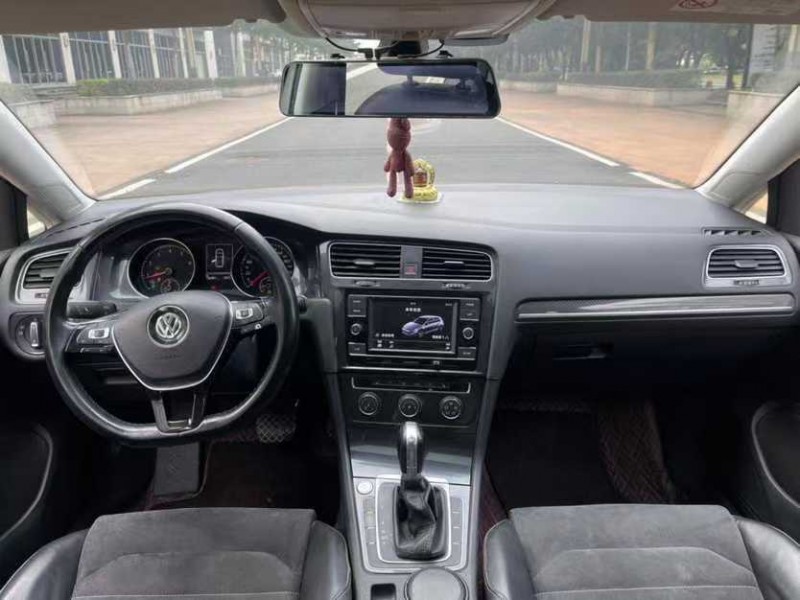 东莞18年大众高尔夫5