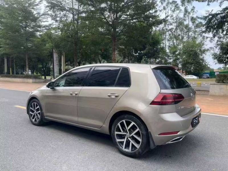 东莞18年大众高尔夫7