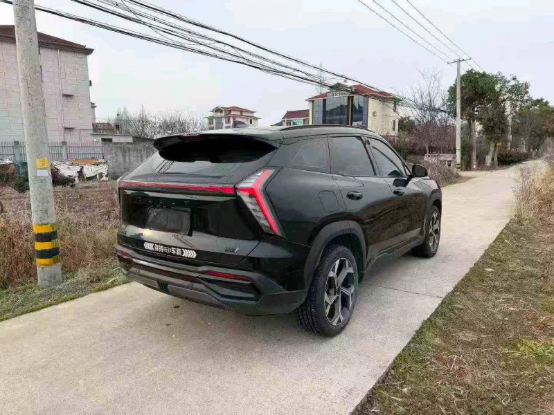 衢州23年吉利博越9