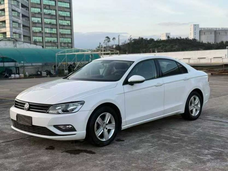 东莞16年大众凌渡3