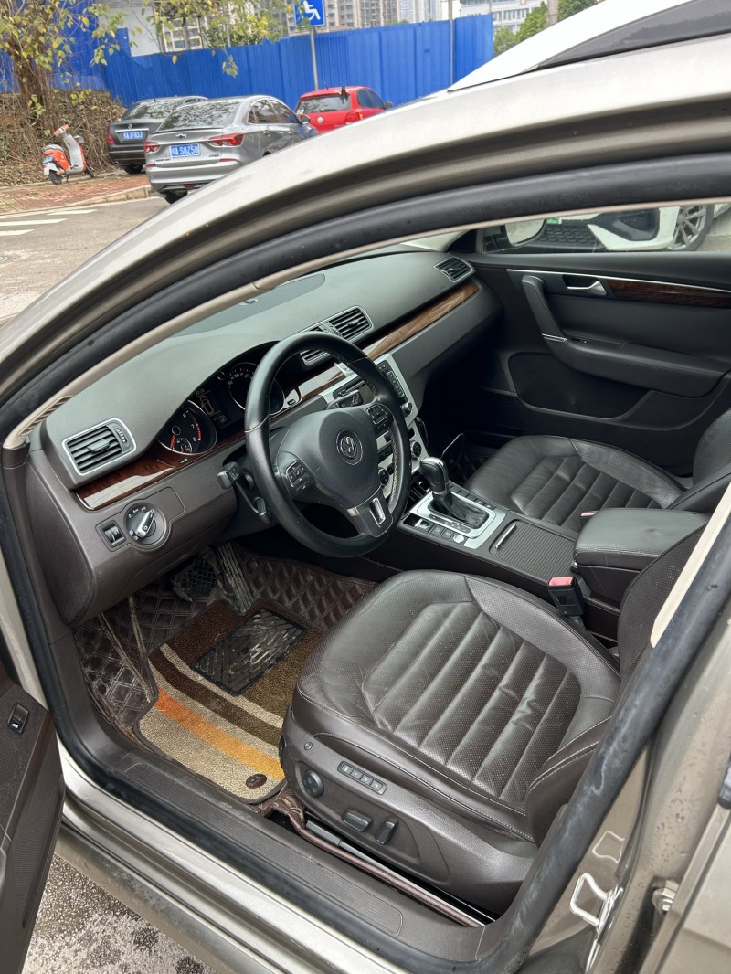 南宁13年大众迈腾8