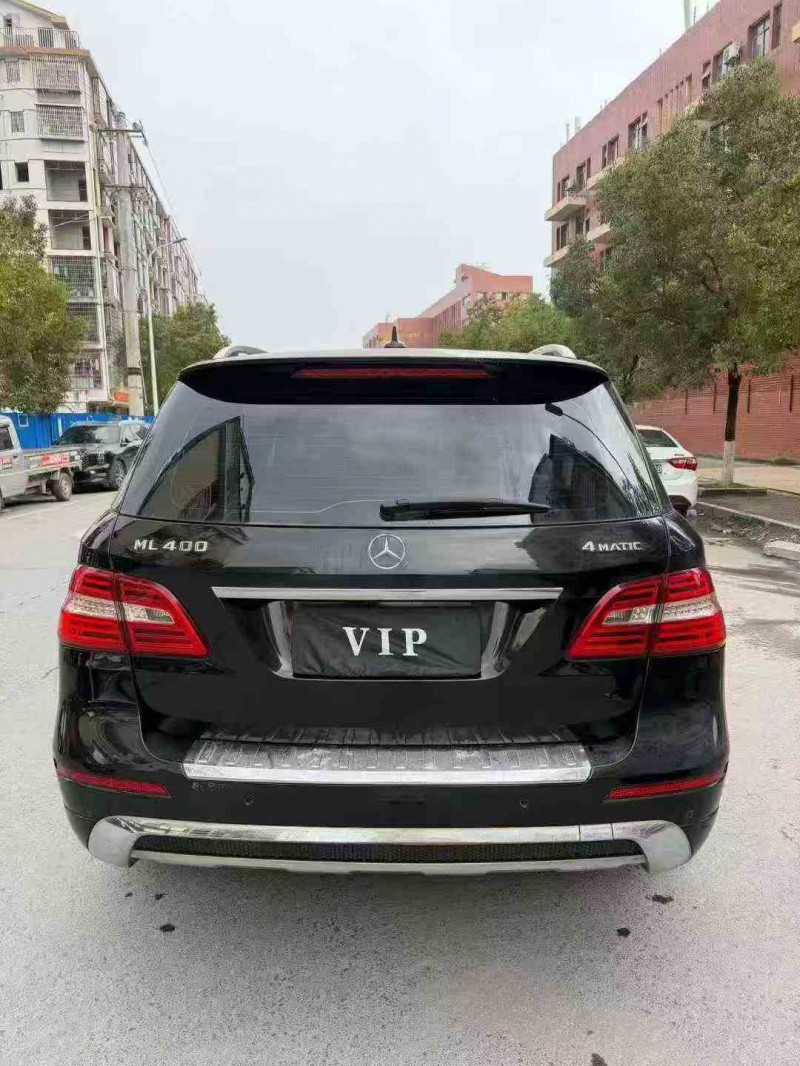 张家界15年奔驰ML9