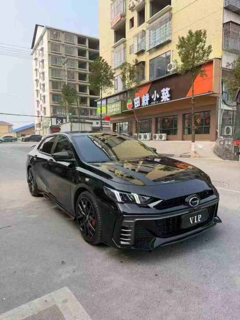 张家界24年传祺影豹2