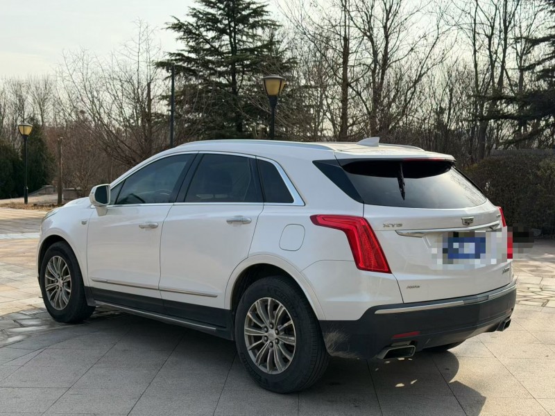 青岛16年凯迪拉克XT58