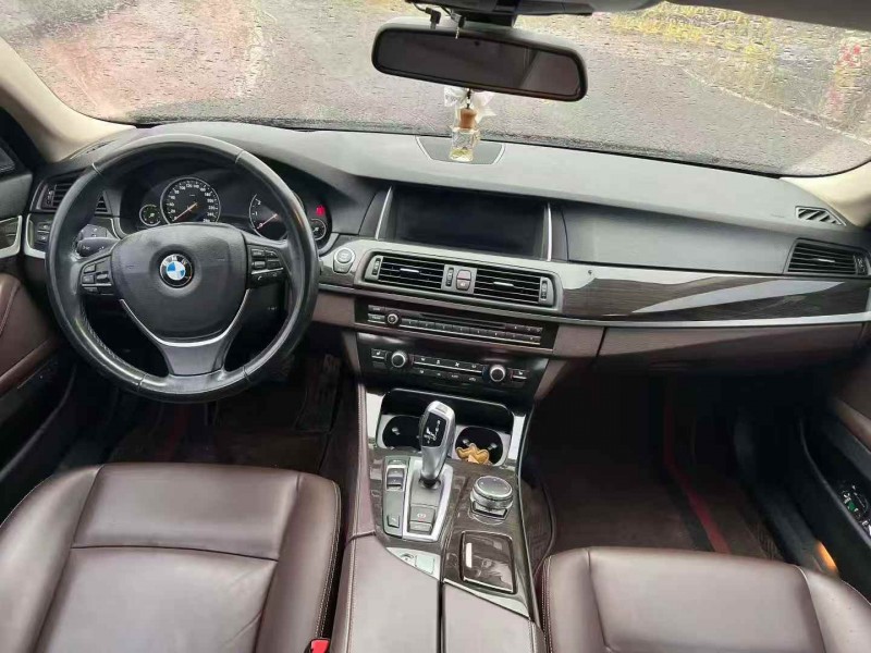 广州16年宝马5系5