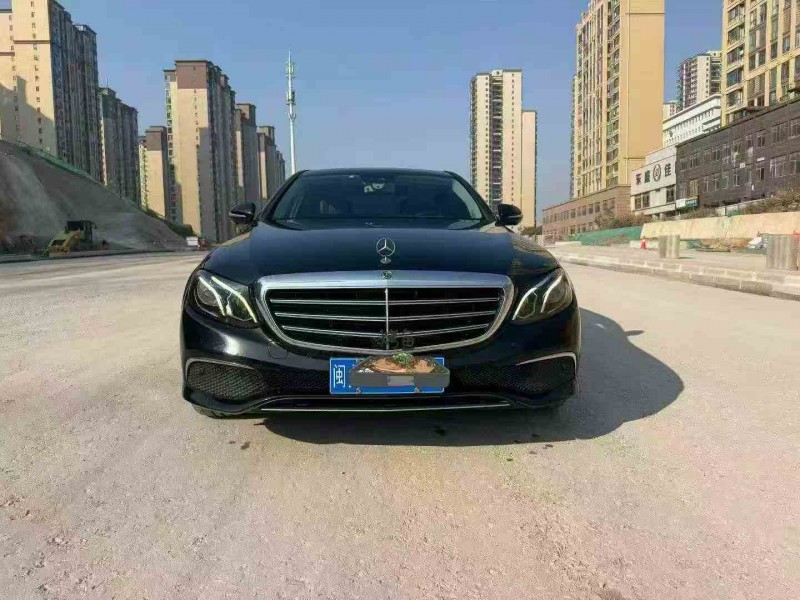 张家界17年奔驰E1