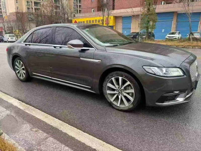 张家界18年林肯大陆3