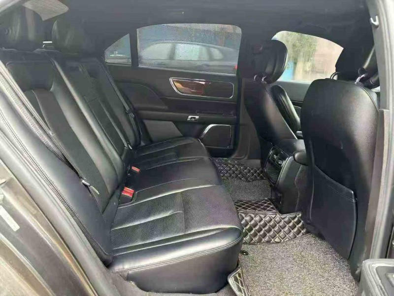 张家界18年林肯大陆6