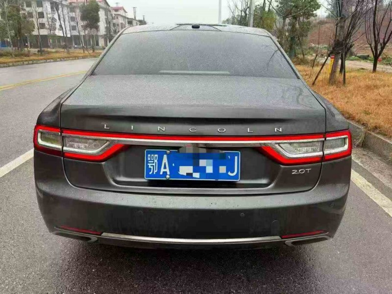 张家界18年林肯大陆9