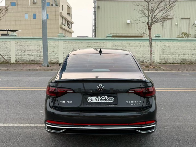 河源25年大众速腾4