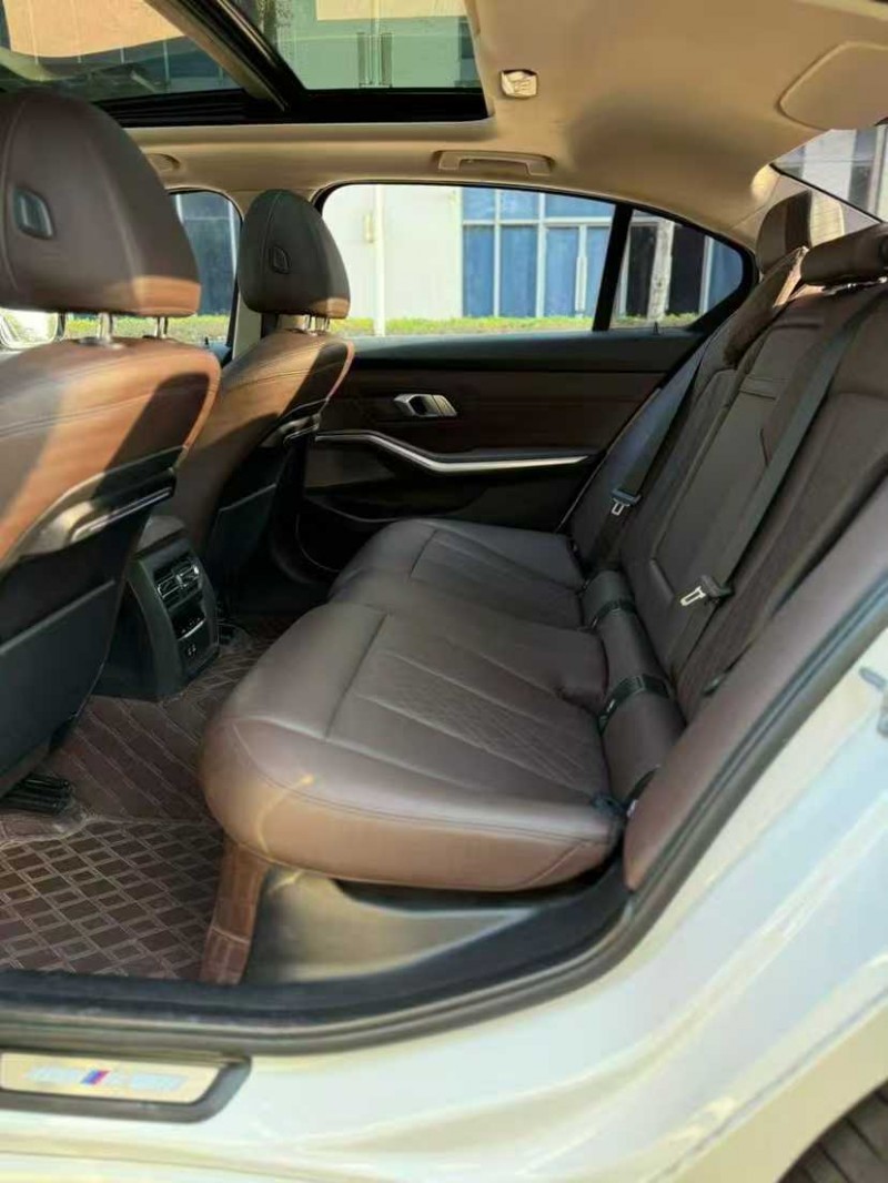 东莞22年宝马3系9