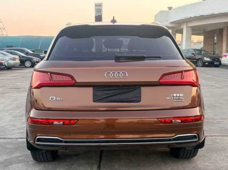 东莞19年奥迪Q58