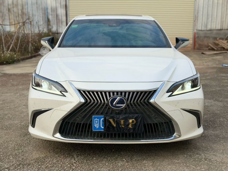 广州21年雷克萨斯ES1