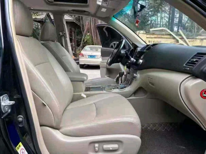 东莞14年丰田汉兰达4