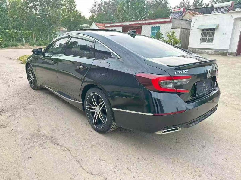 徐州23年本田雅阁7