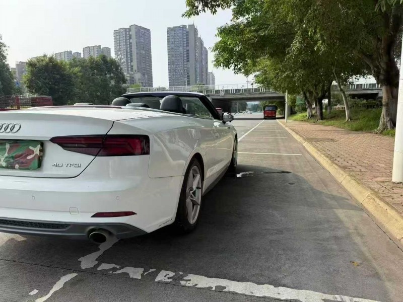 成都18年奥迪A56