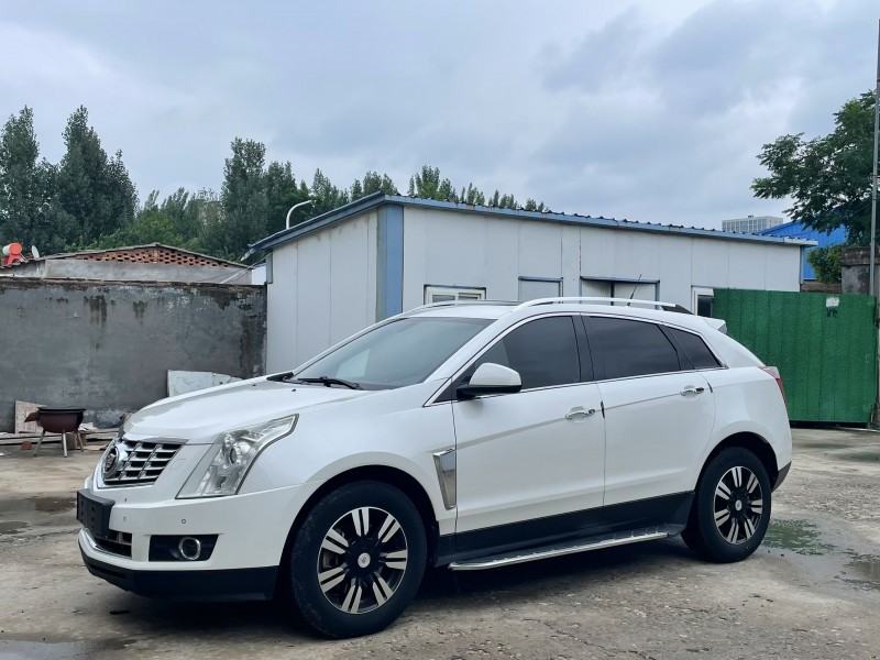 济宁15年凯迪拉克SRX2