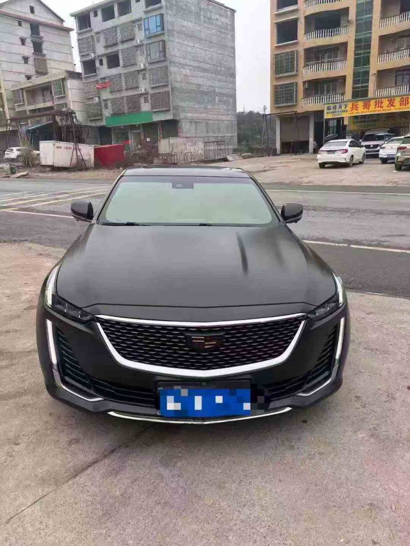 张家界20年凯迪拉克CT51