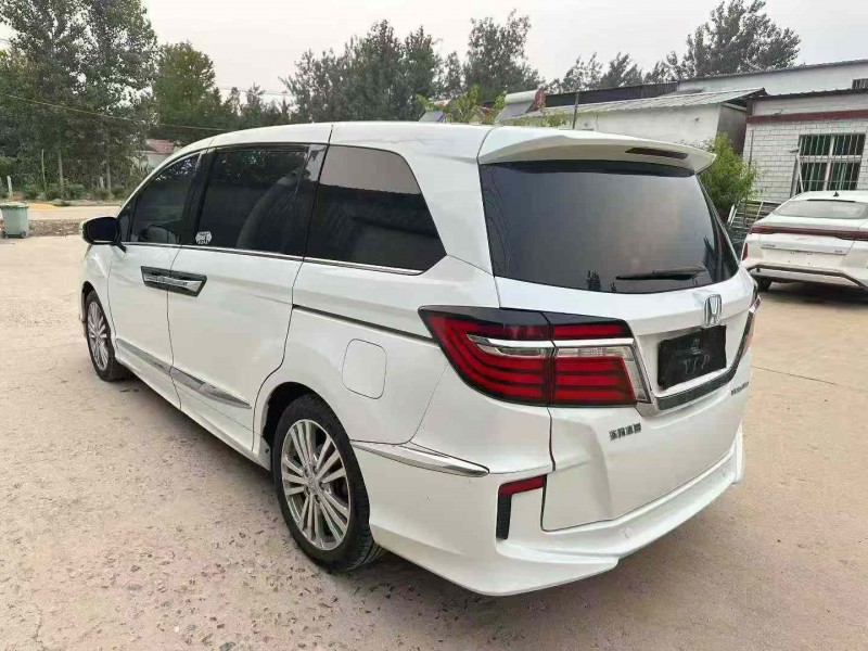 徐州19年本田艾力绅7