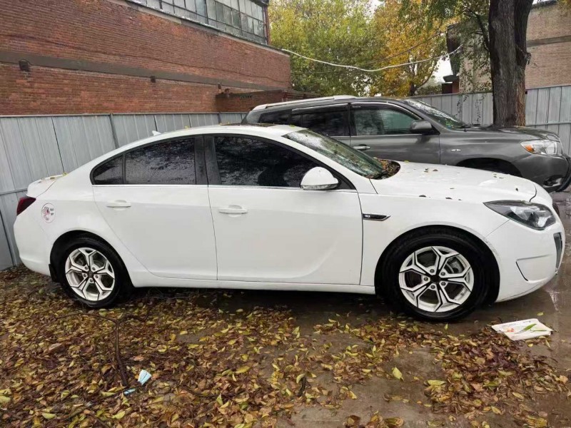 邢台15年别克君威5